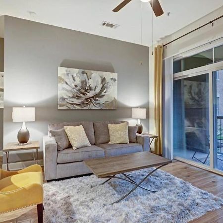 Inviting 2Br - Gym, Pool, Biz Center & Free Parking! Walk 2 Nrg Stadium! Near Med Ctr, Galleria, & Rice Village Houston Esterno foto