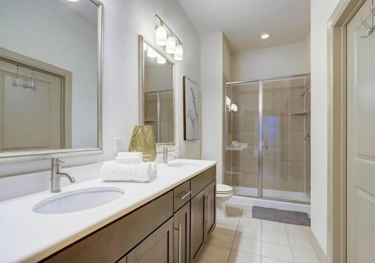 Inviting 2Br - Gym, Pool, Biz Center & Free Parking! Walk 2 Nrg Stadium! Near Med Ctr, Galleria, & Rice Village Houston Esterno foto